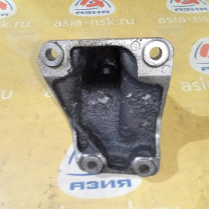 Кронштейн опоры двигателя BMW N47N 3-Series F30 '2012 R 22116788612