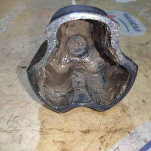 Шрус внутренний Toyota ST190/ST210/SXM10/ZZV50/ZZT240 Caldina/Ipsum/Vista/Allion 4SFE/3SFE/1ZZFE 2WD a/t Только стакан перед, лев 43040-20010 / 43040-32040