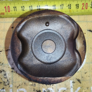 Поршень Toyota 2SZ-FE Vitz SCP90 диаметр 72/18мм. 23040