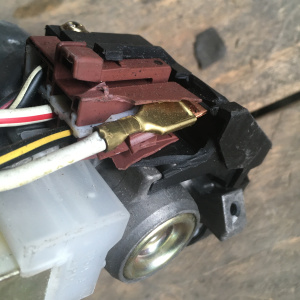 Замок зажигания HONDA RF3 Stepwgn дефект фишки S5A