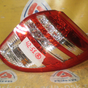 Стоп TOYOTA 42-51  (81551-42120) R RAV4 ACA30