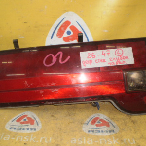 Вставка между стопов TOYOTA Hiace LH100 26-47 L Дефект стекла (глубокие царапины)