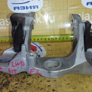 Крепление подушки ДВС Mazda PE-VPS CX-3 '2015-2024 2WD a/t перед, лев D10G-39081 / ADC12