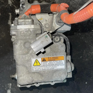 Компрессор кондиционера Mitsubishi 4B11 Outlander GG2W гиврид 7813A378