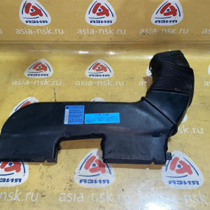 Воздухозаборник BMW 3-Series E90 N54 '2008 13717541737