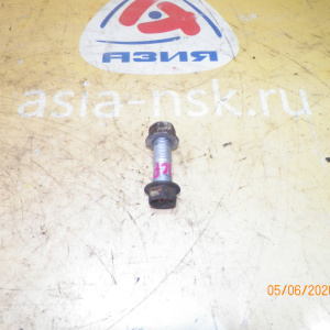 Болт крепления стойки Toyota Funcargo NCP20/NCP21/NCP25/SCP10/SCP11/NCP15/NNP10/NCP50/NCZ20/NCP31/NCP61 F 90105-14140