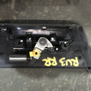 Ручка двери Honda Vezel RU3/RU4 зад, прав 72640-T7A-J01