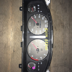 Панель приборов Nissan Bluebird U14 a/t 8E500