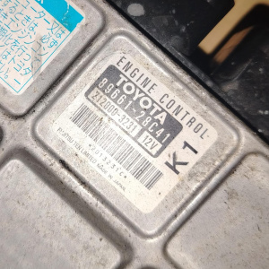 Компьютер ДВС Toyota Noah 89661-28C41 3ZR-FAE ZRR70