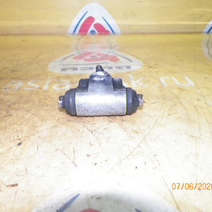 Тормозной цилиндр Honda EY6/EY7/EY9/EL1/EL2/EG3/EG4/EK2/EK3/EN1/MB3/MB4/GH1/GH2/DB6/DC1 Partner 2WD Сечение-3/4. AL. зад, лев 43301-S04-003