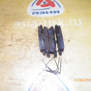 Колодки тормозные Toyota Mark II/Chaser/Cresta GX90/LX90/SX90 Остаток-70-80%. Дисковые тормоза. С разводящеми пружинками. R 04492-22160.04466-22060.04