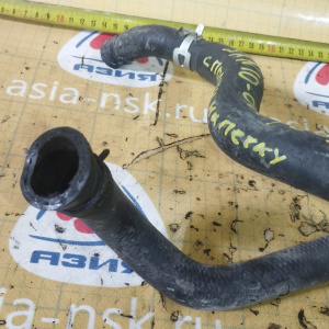 Патрубок радиатора печки Toyota 87245-44390 Nadia SXN10 3S-FSE/3S-FE низ, с помпы на радиатор печки ДЕФЕКТ РАЗДУТЫЙ ОТ МАСЛА