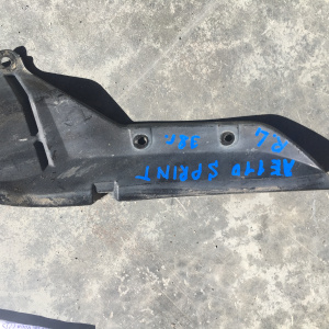 Подкрылок Toyota Sprinter AE110 зад, лев 52592-12140