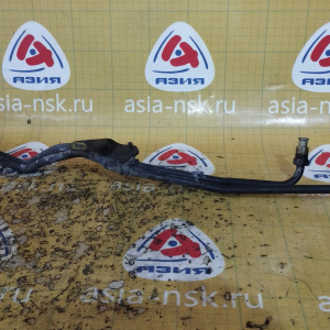 Трубка охлаждения АКПП Toyota 32921-22750 + 32922-22750 Mark II LX100 2L-TE '09.1996-08.1999 2WD a/t 03-71 ДЕФЕКТ ПОДМЯТА