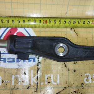 Крепление подушки ДВС Honda B20B Stepwgn RF1/RF2 2WD/4WD a/t низ. + болт перед, прав н 50843-S47-000/( S47A ) + 90133-S04-000