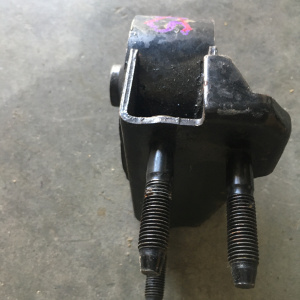 Подушка двигателя Toyota 1ZZ Vista/Opa ZZV55/ZCT15 4WD R