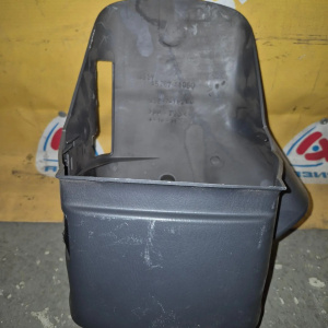 Кожух рулевой колонки Toyota Nadia SXN10 45287-44050