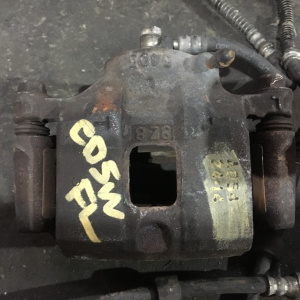 Суппорт Mitsubishi CD5W перед, лев 24-14 Libero