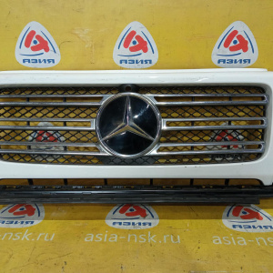 Решетка радиатора Mercedes G-Class W463 '2022 с эмблемой A4638880400