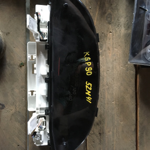 Панель приборов TOYOTA Vitz KSP90 83800-52N41