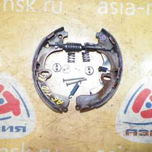 Колодки тормозные Toyota Corolla/Sprinter AE101/AE111/AE100/AE110/EE111/AE104/AE114/AE115/CE100/CE110 барабанные 2шт в сборе с пружинками. зад, лев 04495-1