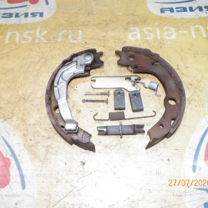 Колодки тормозные Toyota Vista/Celica SV50/SV55/AZV50/AZV55/ZZT230/ZZT231/ZZE127/ZZE128/ZZE137 Дисковые тормоза.Стояночного тормоза. В сборе с пружинк