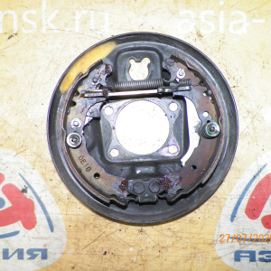 Колодки тормозные Toyota Vitz/Platz NCP10/NCP11/NCP12/NCP13/NCP19/SCP10/SCP11/SCP13 2WD Барабанные тормоза. В сборе с пружинками и кожухом. зад, лев 47044-