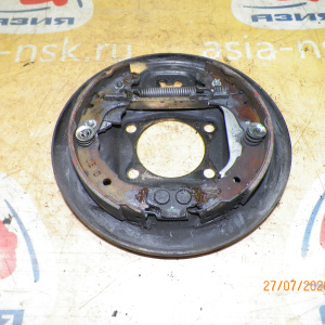 Колодки тормозные Toyota Vitz/Platz NCP10/NCP11/NCP12/NCP13/NCP19/SCP10/SCP11/SCP13 2WD Барабанные тормоза. В сборе с пружинками и кожухом. зад, лев 47044-