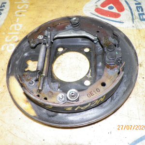 Колодки тормозные Toyota Vitz/Platz NCP10/NCP11/NCP12/NCP13/NCP19/SCP10/SCP11/SCP13 2WD Барабанные тормоза. В сборе с пружинками и кожухом. зад, лев 47044-