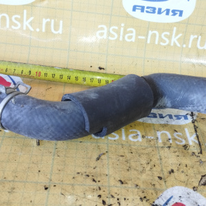 Патрубок  радиатора Toyota 16571-28130 Nadia ACN10 1AZ-FSE '04.2001- L в F