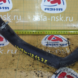 Патрубок радиатора печки Mazda L08161212 MPV LWEW FS верх с гбц на радиатор печки