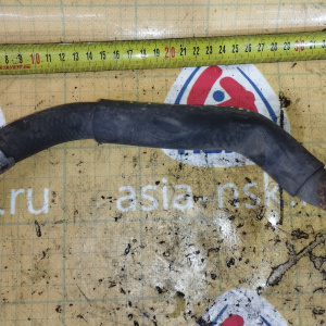 Патрубок радиатора печки Mazda L08161214A MPV LWEW FS низ с помпы на радиатор печки