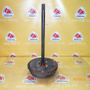 Полуось Toyota LH107/LH108/LH109/LH117/LH118/LH119/LH176/RZH119/KZH106/KZH116/KZH126 Hiace 6 шпилек. Без ABS. В сборе с барабанном и колодками. зад, прав 42