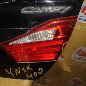Крышка багажника TOYOTA Camry ACV51 '2011-2014 вст.Диодные (камера) Дефект (без замка) Дефект вставок (сколы) 64401-33590