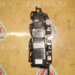 Пульт стеклоподъемника Honda Vezel RU4 перед, лев LHD 35750-T7A-H110-M1