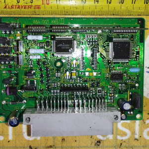 Компьютер Nissan Sunny 31036-4M501 / A64-000 B40 / A64-001 K65 [1] QG15 FB15 2WD a/t блок управления коробкой.