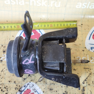 Подушка двигателя Toyota 1AZ-FSE Gaia/Nadia ACM10/ACN10 перед, прав 12362-28080
