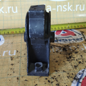 Подушка двигателя Toyota 4A/5A/7A Corolla Ceres AE100/AE101/AE110 перед ЦЕЛАЯ F 12361-15181