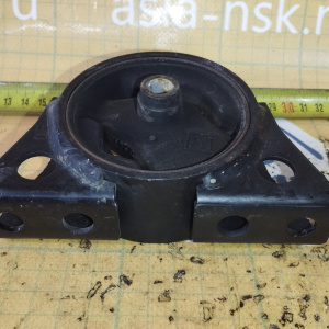 Подушка двигателя Nissan SR18 Primera U14/P11 2WD a/t F 11271-2J211