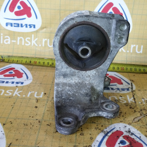 Подушка двигателя Mitsubishi 4G93 Galant EA1A/EC1W 2WD a/t GDI F4A421 не большой надрыв L RM-3353 / RM-5353 / MR272744
