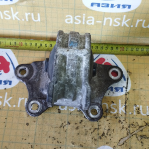 Подушка двигателя Mitsubishi 4G93 Galant EA1A/EC1W 2WD a/t GDI F4A421 не большой надрыв L RM-3353 / RM-5353 / MR272744