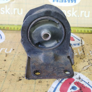 Подушка двигателя Mitsubishi 4G93 EA1A 2WD a/t GDI зад ДЕФЕКТ R MR198568 / MR244286