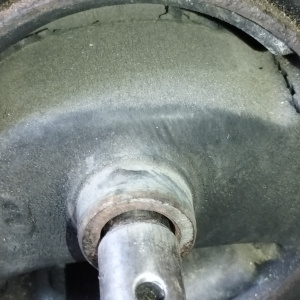 Подушка двигателя Mitsubishi 4G93 EA1A 2WD a/t GDI зад ДЕФЕКТ R MR198568 / MR244286