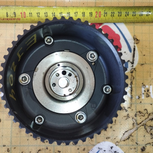 Шестерня распредвала Subaru 13320AA001 / 229800-0531 Impreza GH EL154/EJ204/EJ255 R в муфта VVTI ( верх ) ( RH-IN )