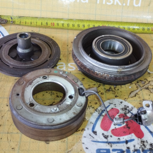 Шкив Компрессора кондиционера Mitsubishi 7813A108 L200 KB4T 4D56U