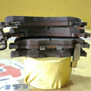Колодки тормозные Toyota Lite Ace Noah/Town Ace Noah CR50/CXR10/CXR20/SR50/TCR10/TCR20/TCR21/CR52 3C-TE ОСТАТОК 60-70%(25-14) F 04465-27120/PF-1273
