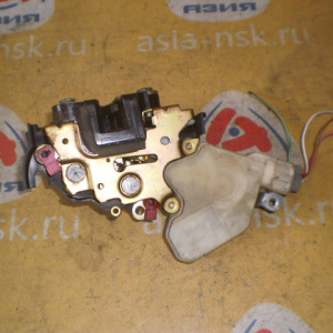 Замок двери Subaru GG2 Impreza (4 контакта) перед, прав 61100FE020