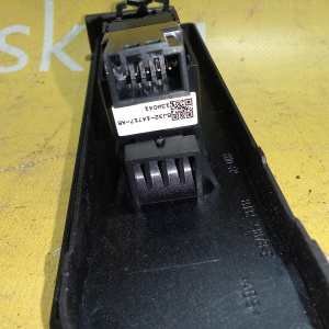 Кнопка стеклоподъемника Land Rover Range Rover Evoque L358 204PT '2013 перед, лев Правый руль BJ3214717AB