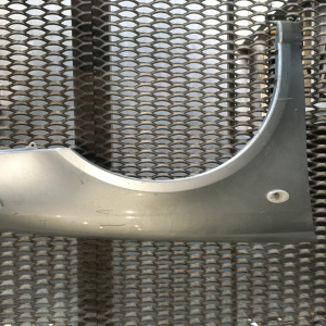 Крыло SUBARU Impreza GG2 '2000-2002 перед, прав лупатая 57110-FE010