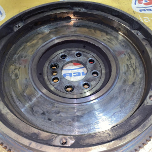 Маховик SsangYong G23D/M161E23/161.971 Istana 631 2.3L 5MT с корзиной и диском A1610303205